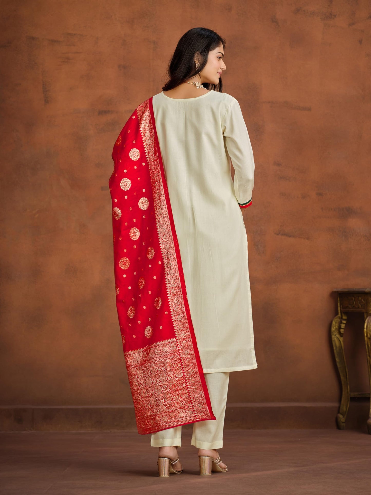 ishin Women's Ethnic Cream Art Silk Kurta Sets with Dupatta