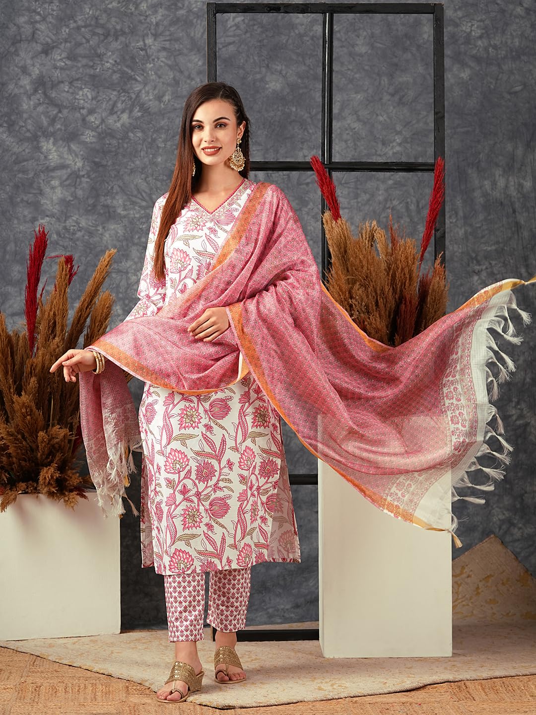 ANNI DESIGNER Women Cotton Blend Casual Style Kurta With Pant & Dupatta