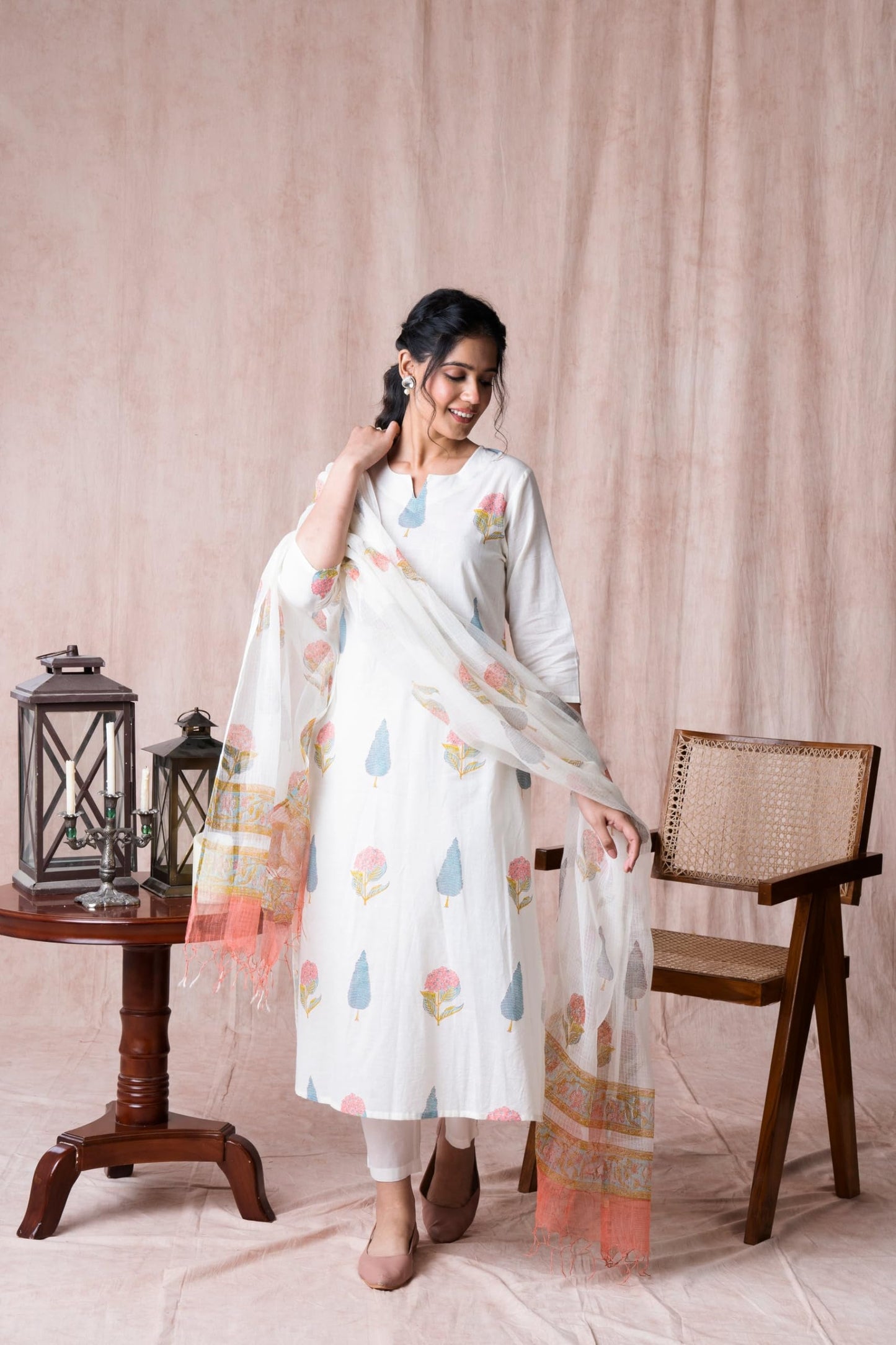 GoSriKi Womens Cotton Blend Straight Printed Kurta with Pant & Dupatta (Nairiti White-GS_3XL_White_XXX-Large)