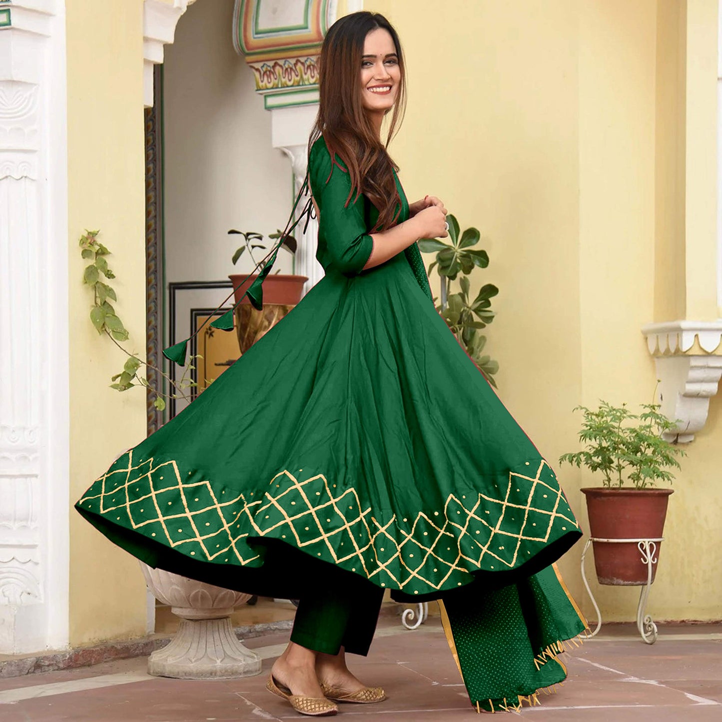 ANNI DESIGNER Anarkali Gold Printed Kurta & Dupatta Set