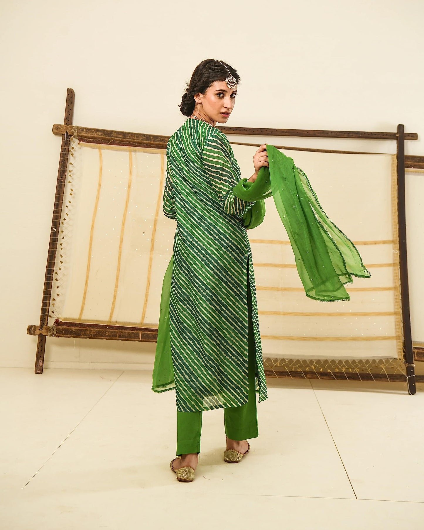 GoSriKi Women's Georgette Printed Straight Embroidered Kurta with Pant & Dupatta (RUPKLA