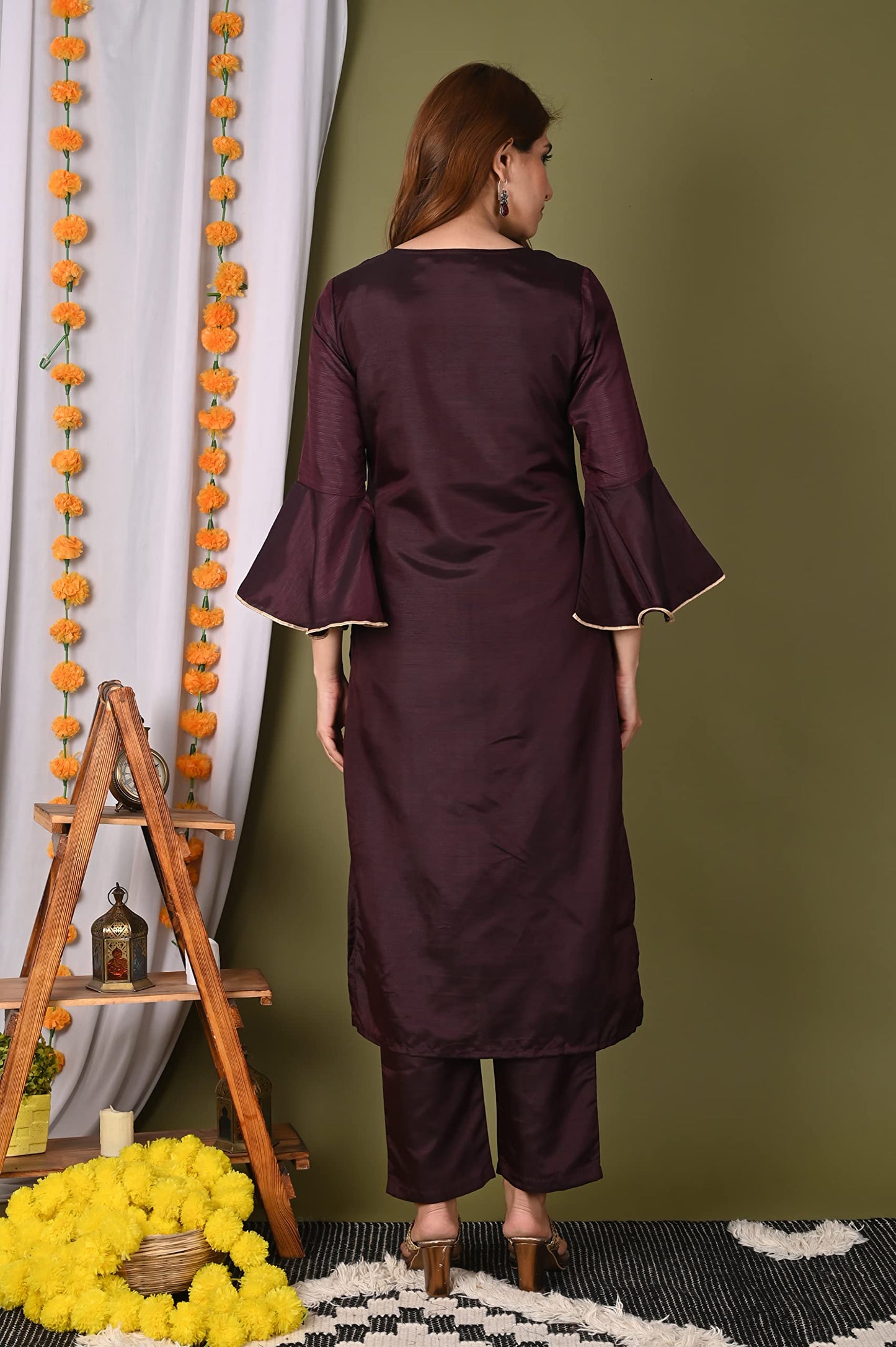 GoSriKi Women's Silk Blend Kurta with Pant and Dupatta