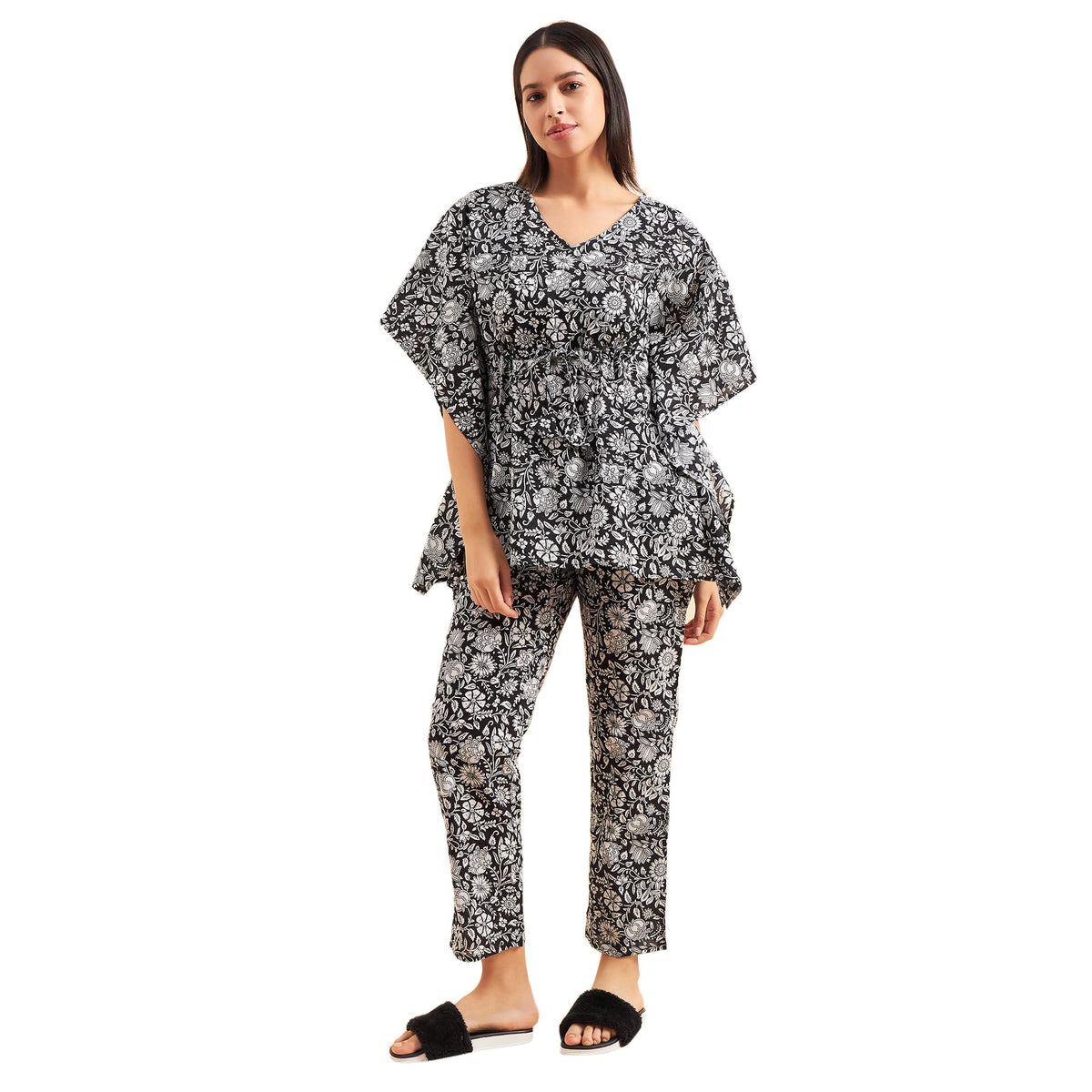 Sweet Dreams Women Printed Pyjama Set Black