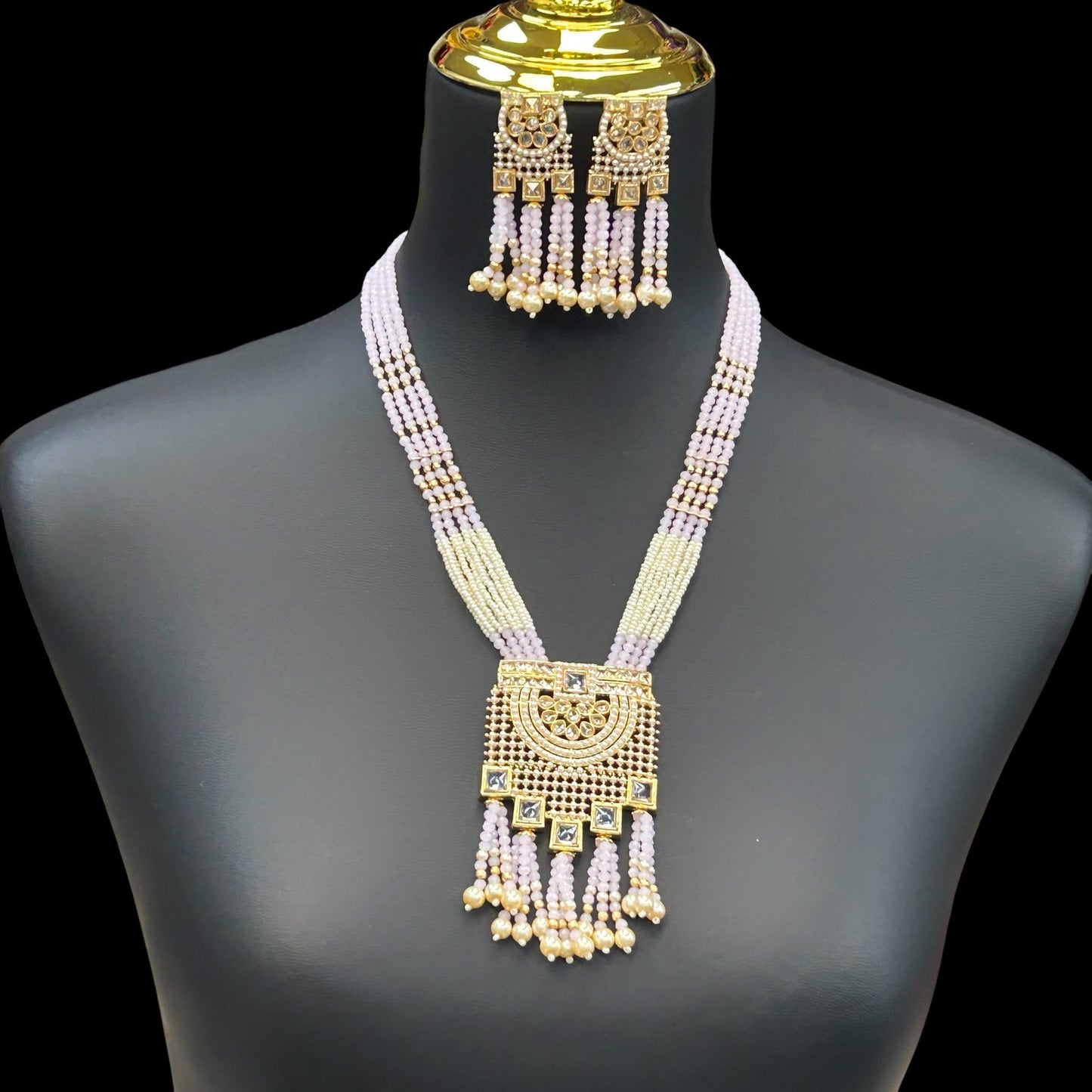 Light pink necklace set