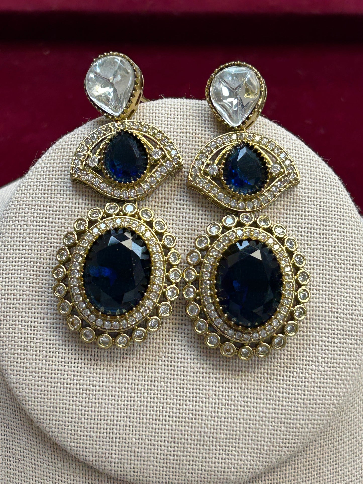 Antique polish earrings : Blue