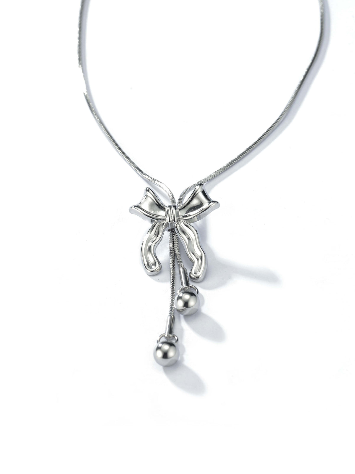 Dainty Bow Necklace
