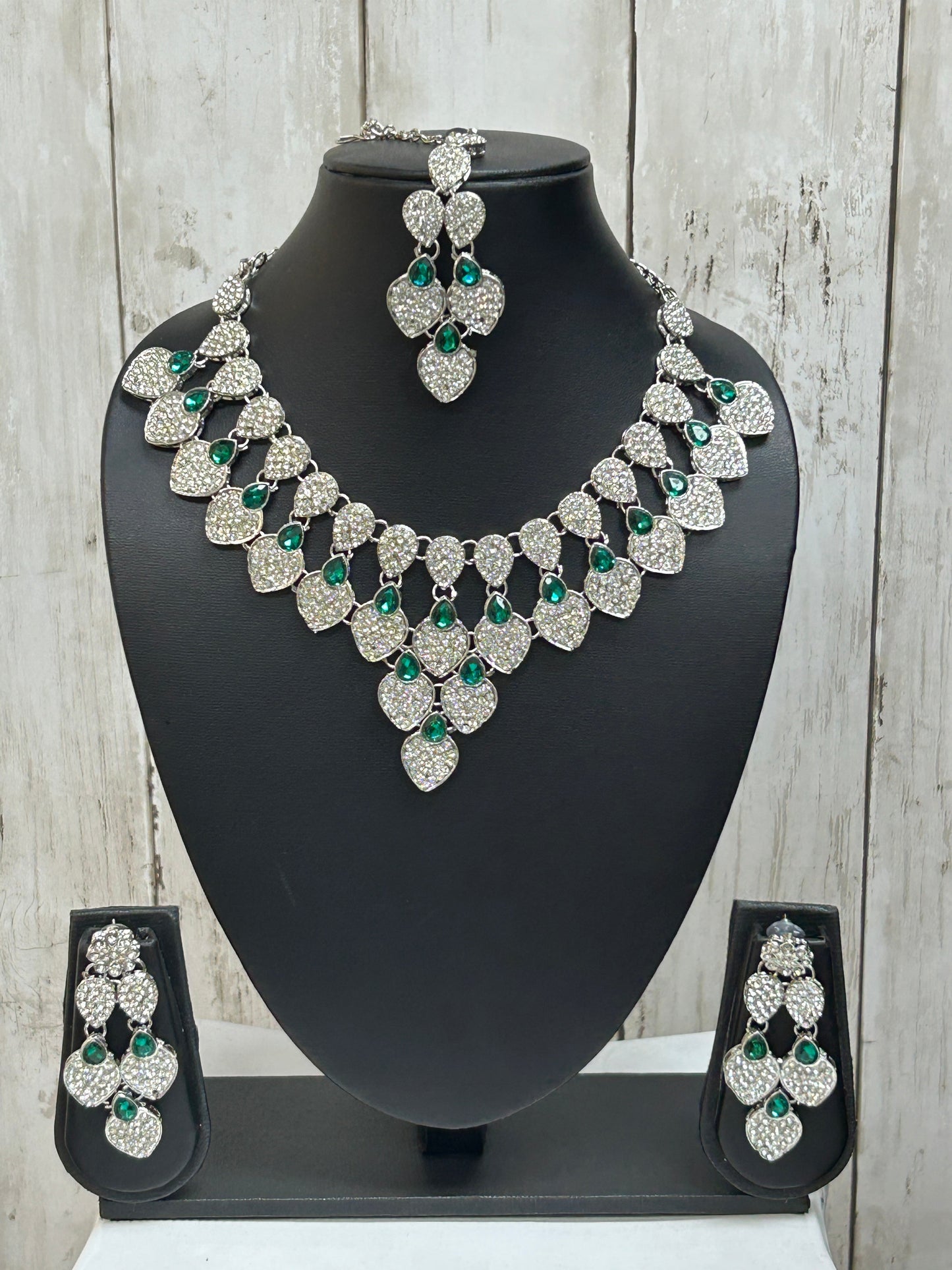 Necklace set
