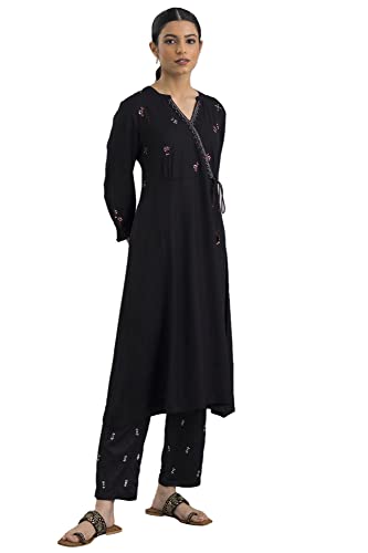 W for Woman Women's Rayon Solid Regular Fashion Vest