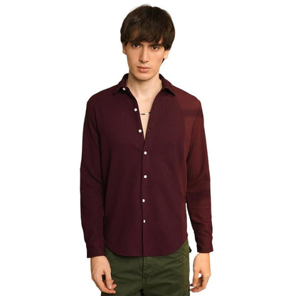 Campus Sutra Mens Maroon Red Stripe-Creased Shirt for Casual Wear | Spread Collar | Long Sleeve | Button Closure | Shirt Crafte