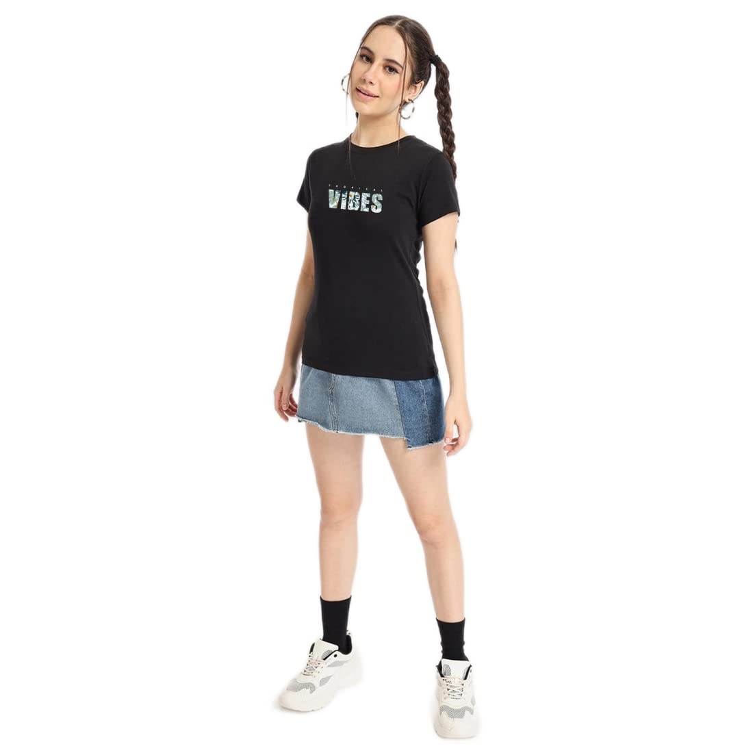 Bewakoof Womens Tropical Vibes Graphic Print Cotton T-Shirt- Regular Fit, Round Neck, Half Sleeves 579032_Black_L