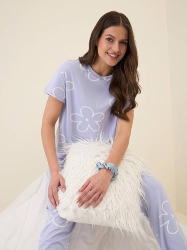 Sweet Dreams Women Printed Pyajama Set Lilac