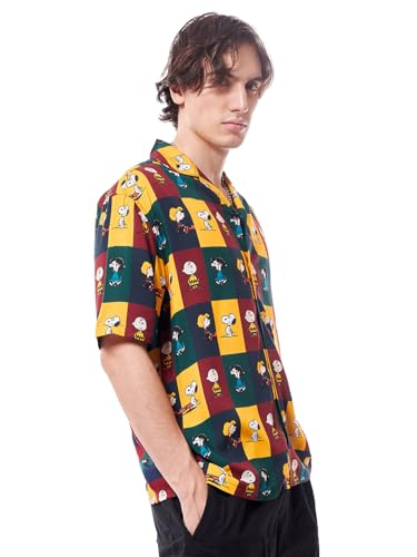 Bewakoof Official Peanuts Merchandise Mens All Over Printed Oversized Fit Half Sleeve Resort Collar Rayon Shirt_624320_Multicol