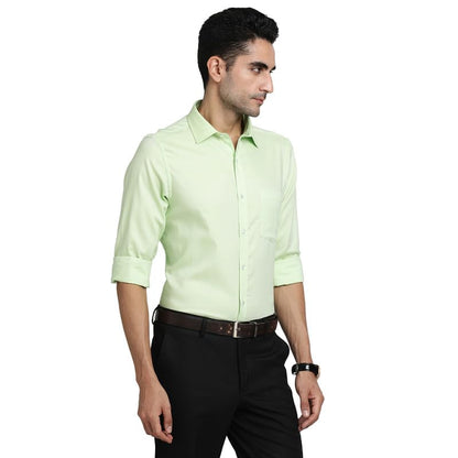Turtle Men 100% Cotton Green Solid Slim Fit Formal Shirts