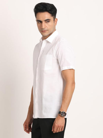 Turtle Men Cotton Linen Silm Fit White Solid Formal Half Sleeve Shirt