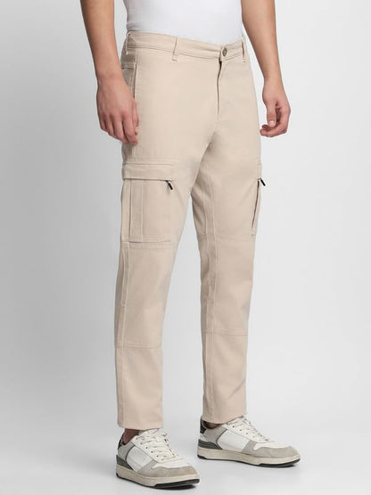 Dennis Lingo Mens Solid Cotton Lycra Mid Rise Slim Fit Cargo Trousers Cream