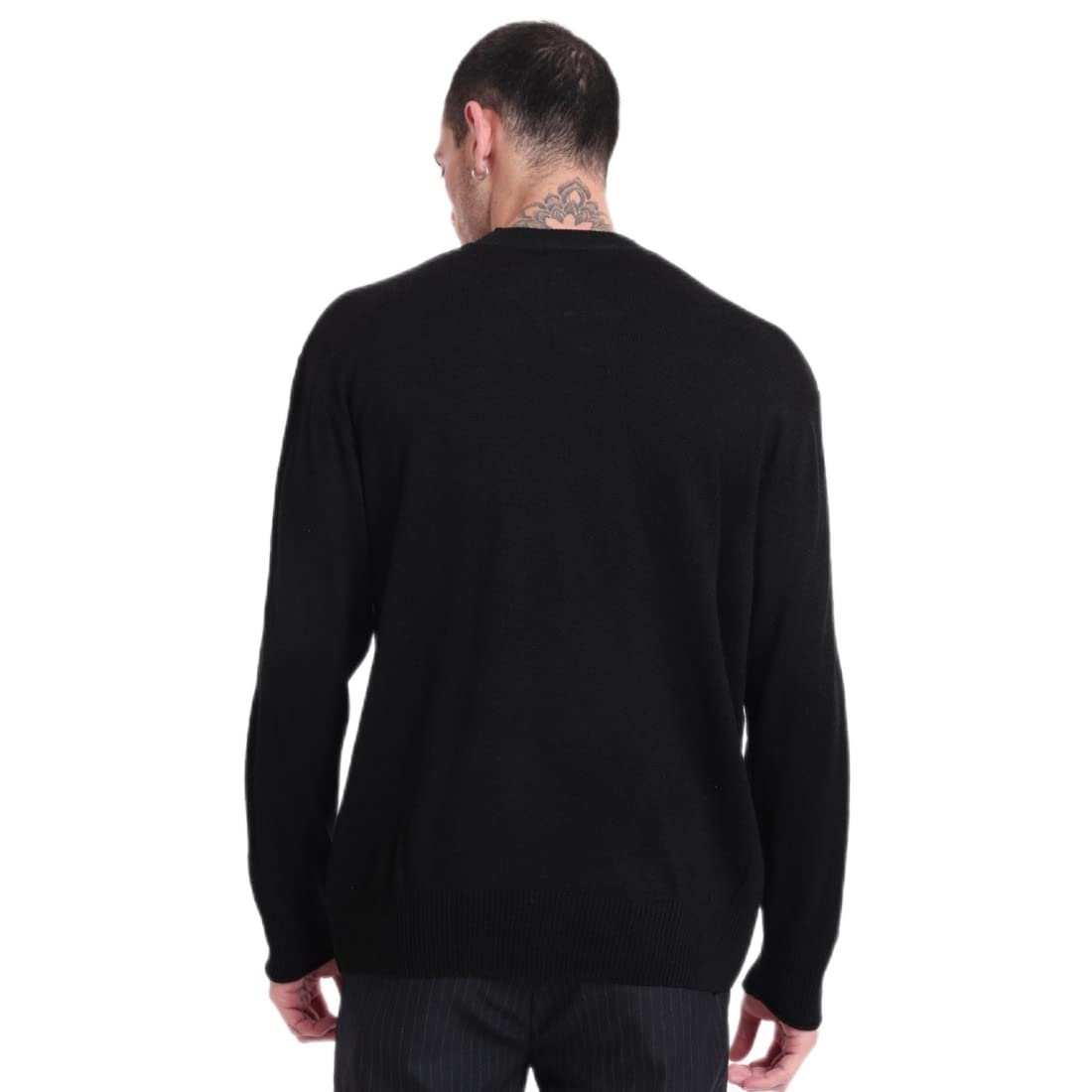 Bewakoof Mens Solid Oversized Fit Full Sleeve Round Neck Acrylic Sweater Black