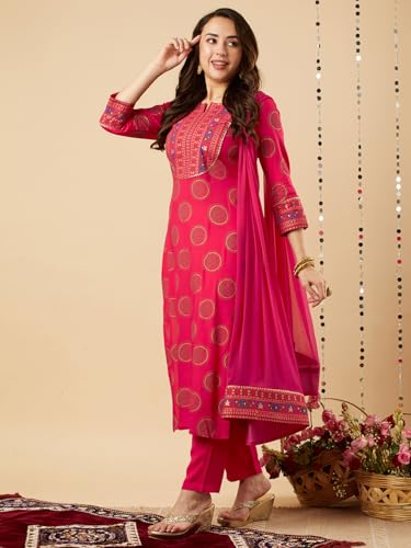 GoSriKi Womens Cotton Blend Printed Straight Kurta with Pant & Dupatta (NOV-Pink-GS_S_Pink_Small)