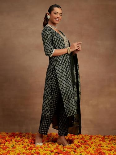 Libas WomenS Silk Blend Kurta Sets (34628_Green