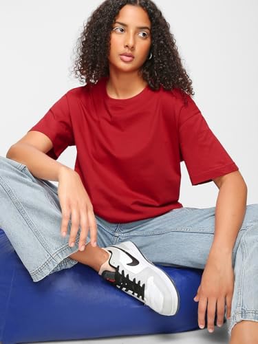 Bewakoof Women Solid Red Half Sleeve Round Neck T-Shirt