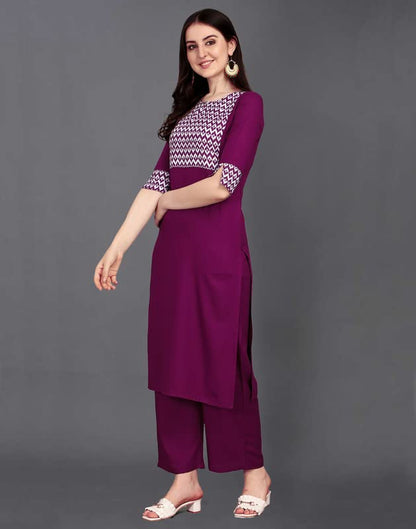 Sanisa Women's Digital Patch Rayon Straight Kurti