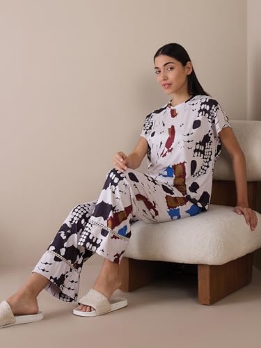 Sweet Dreams Women Printed Pyjama Set Cream