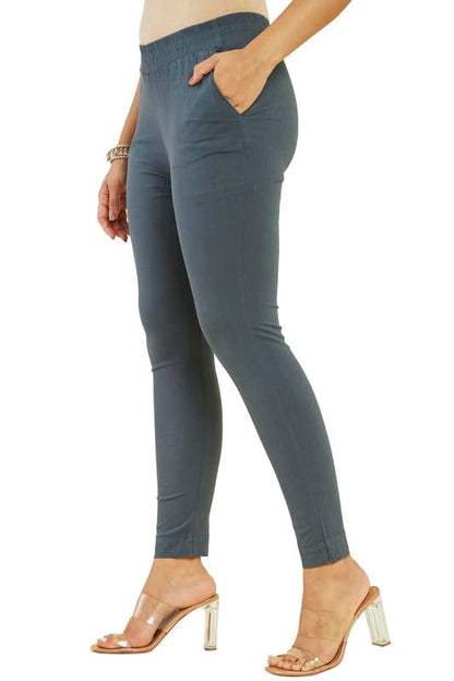 Soch Womens Grey Viscose Solid Straight Pant