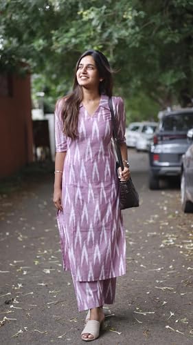 ANNI DESIGNER Women's Rayon Viscose Straight Ikkat Printed Kurta with Pant