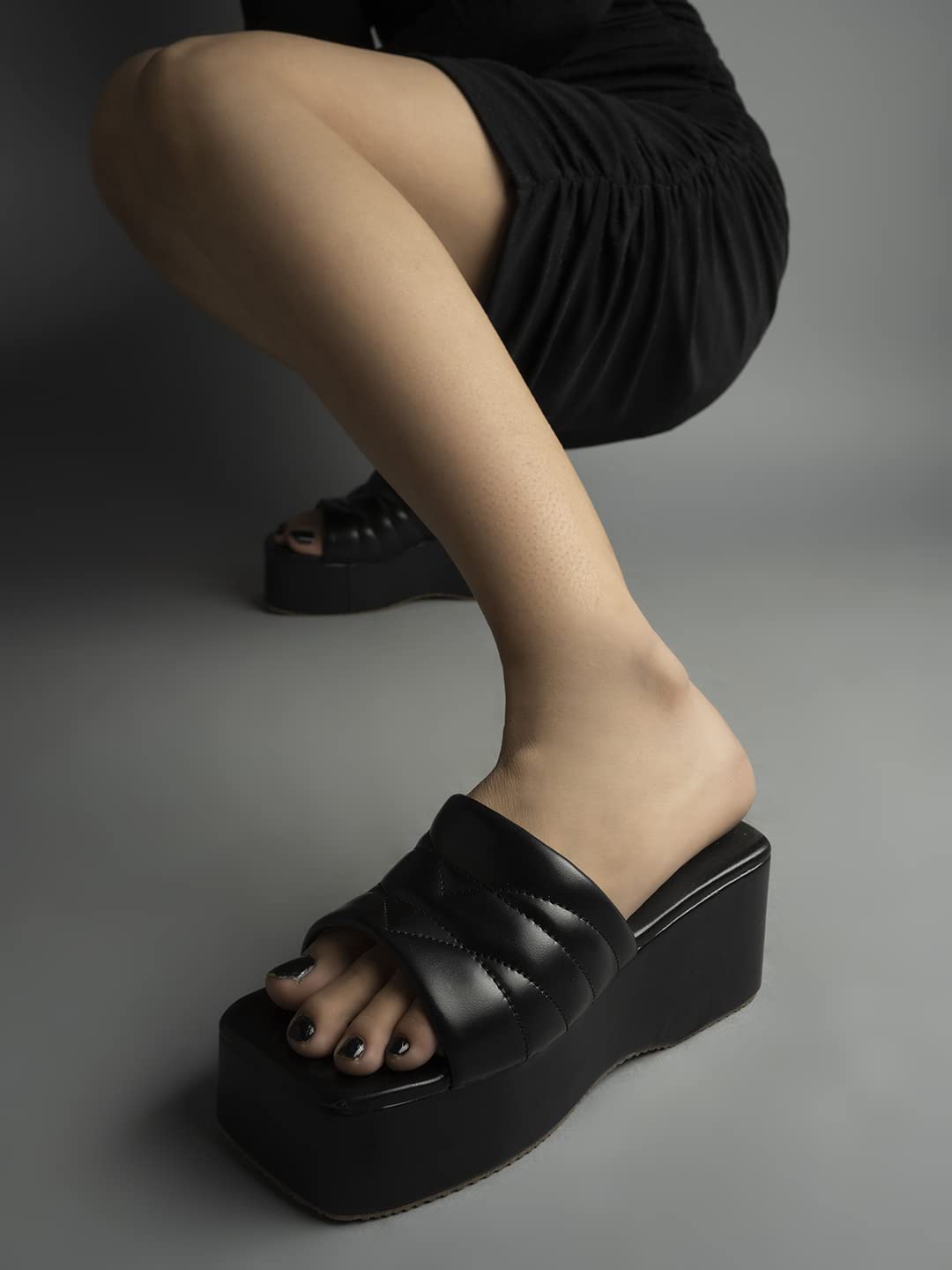 Shoetopia Retro Style Platform Heels