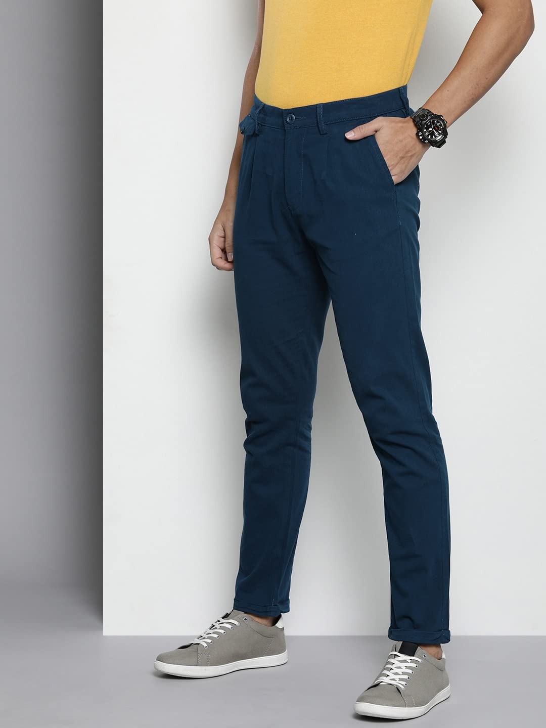 The Indian Garage Co Men Slim Fit Solid Mid-Rise Stretchable Pleated Chinos Dark Denim