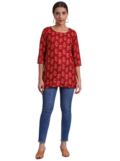 Patlani WomenS Cotton Printed Short Fullstitched Kurti/Kurtas. Maroon