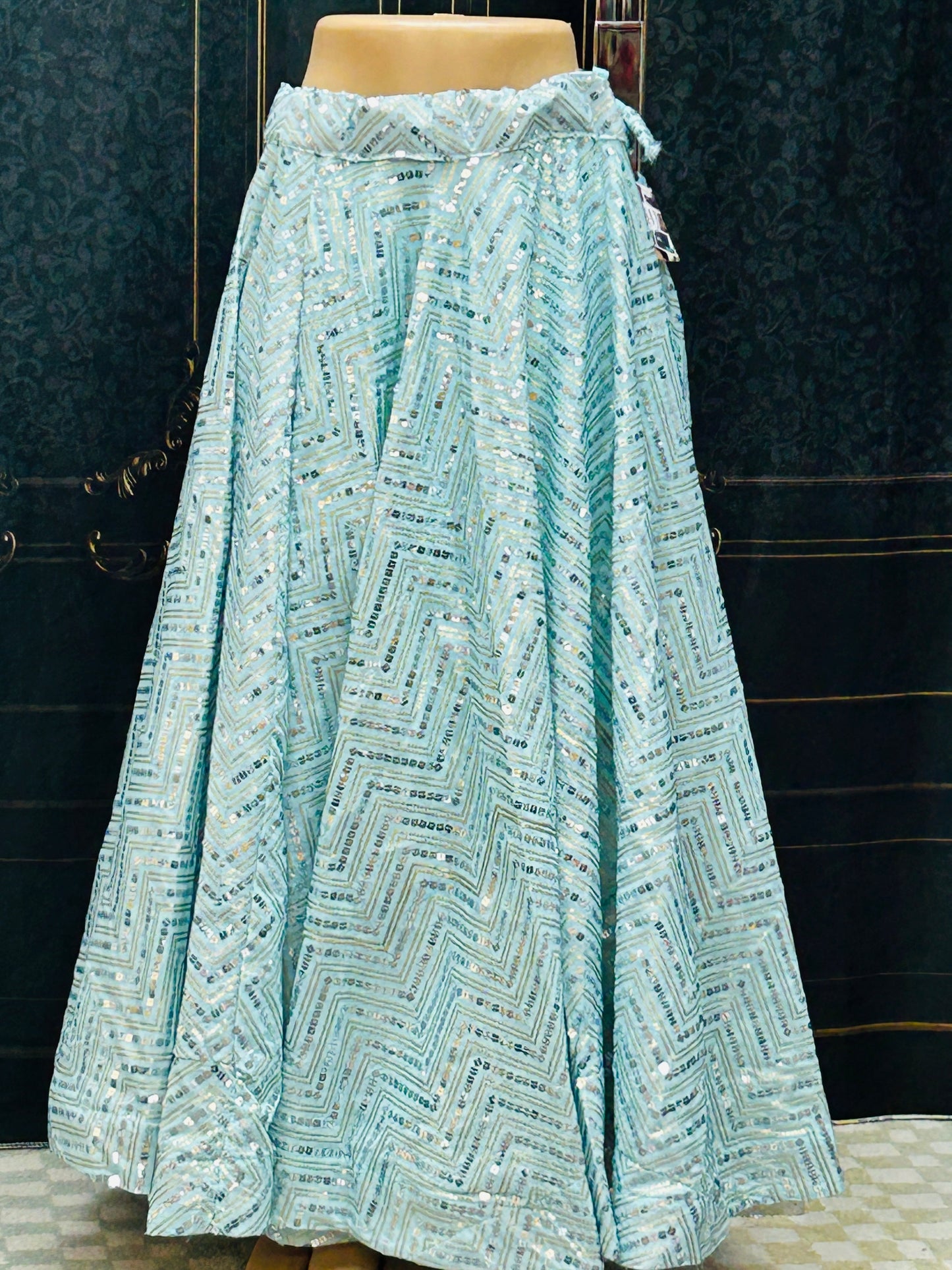 Sequin lehenga : garba chaniya