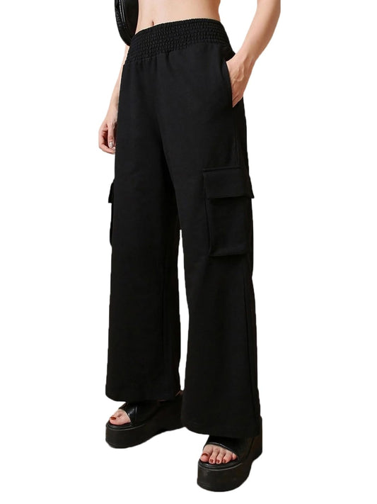 Bewakoof Women Mid Rise Air 1.0 Solid Straight Fit Casual Pants_585687_Black_L