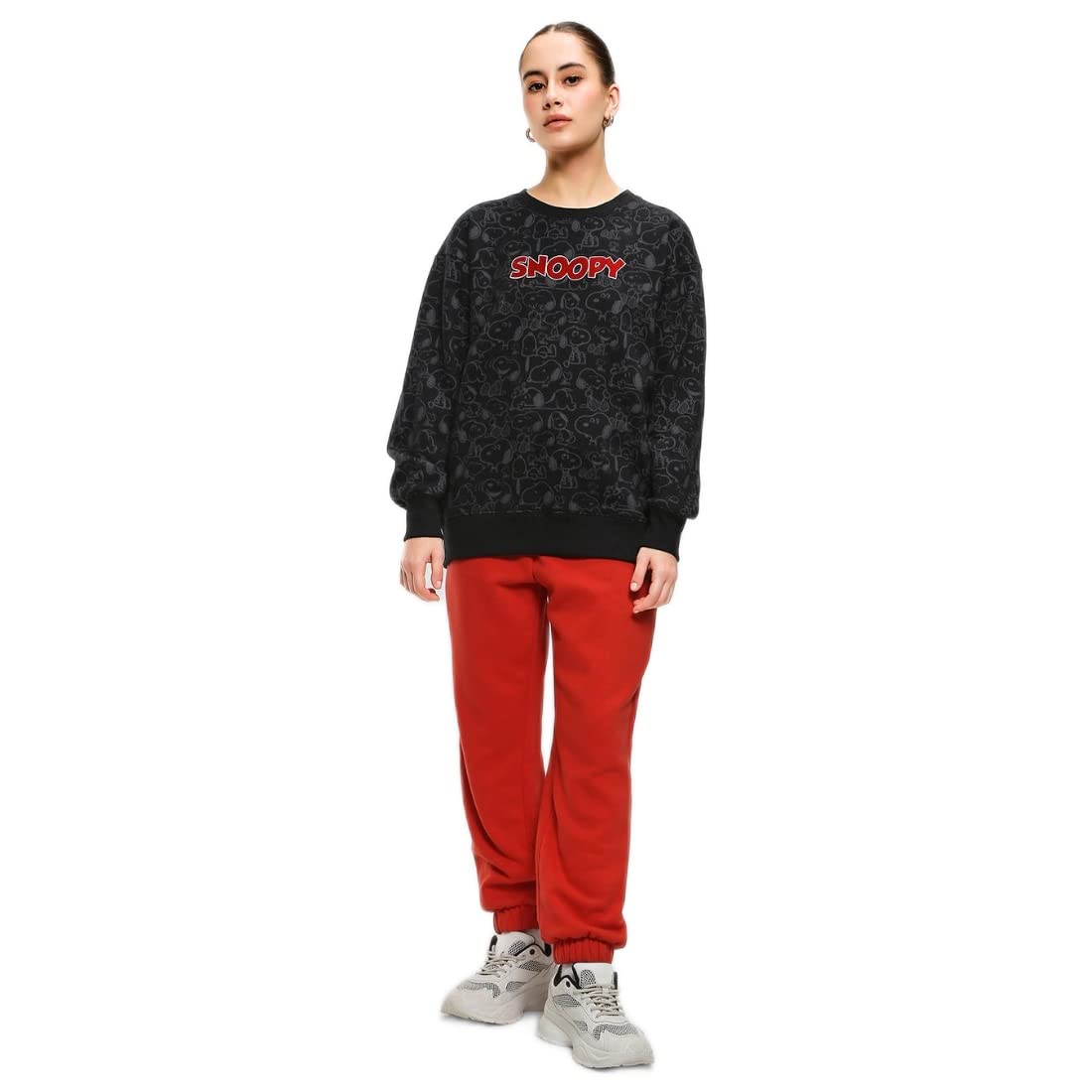 Bewakoof Official Peanuts Merchandise Womens AOP Oversized Fit Full Sleeve Round Neck Fleece Sweatshirt Black