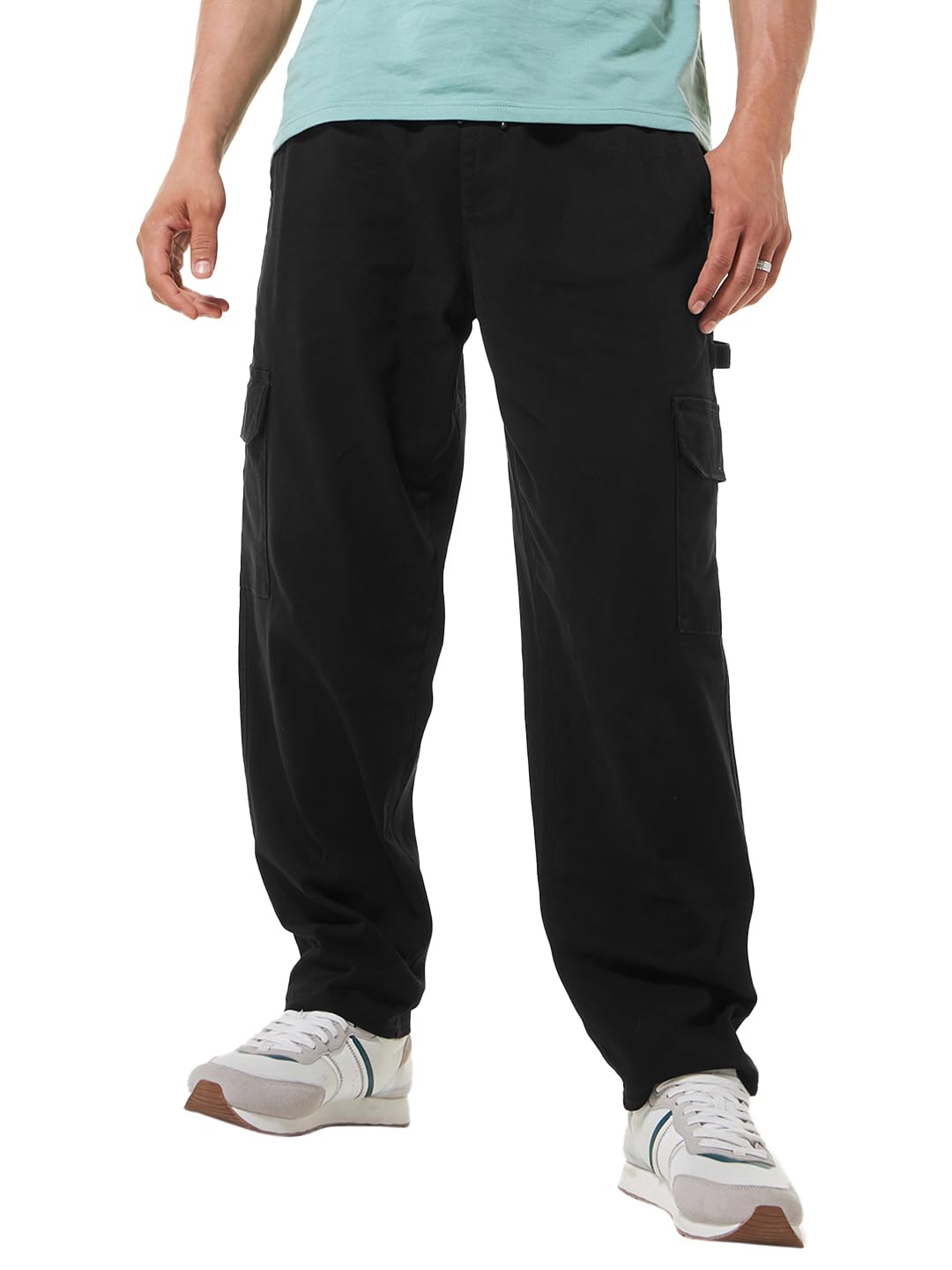 Bewakoof Mens Solid Oversized Fit Cotton Spandex Cargo Carpenter Casual Pants_617420_Black_38