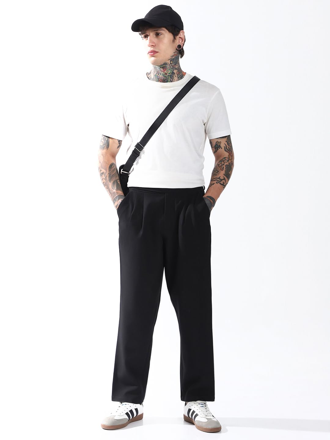 Hubberholme Men Solid Relaxed Fit Mid-Rise Korean Trousers 22 Black