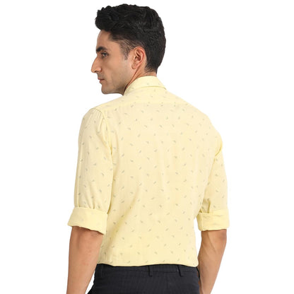 Turtle Men Cotton Linen Slim Fit Yellow Printed Casual Shirt