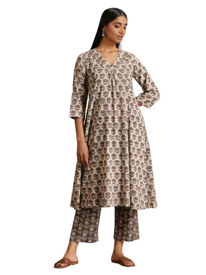 Patlani WomenS Digital Printed Cotton Kurta With Pant.
