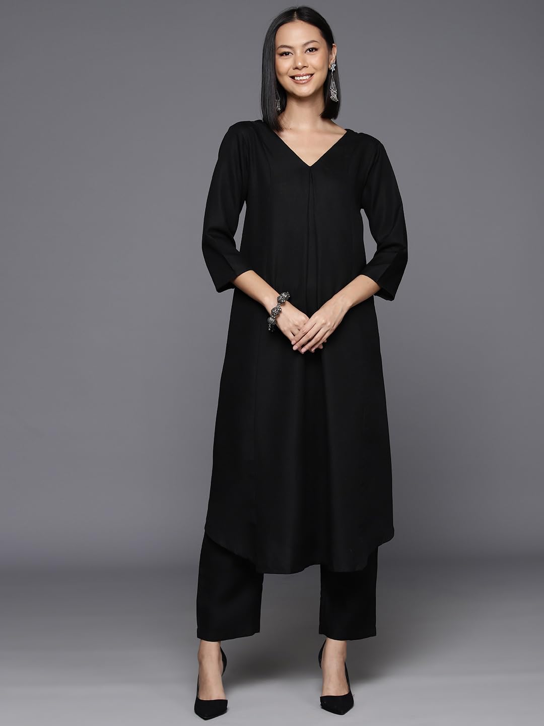 Varanga Women Black Solid A-Line Kurta With V-Neck, Three-Quarter Sleeves, Paired With Tonal Bottom