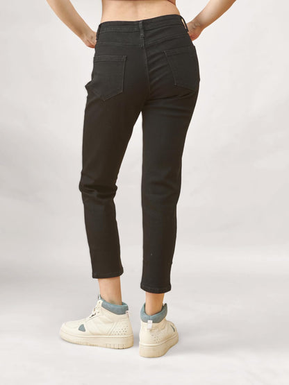 Lyra WomenS Mid-Rise Slimfit Ankle Length Jeans|Stretchable Fabric For Comfort|Trendy & Stylish Denim|Size - 32