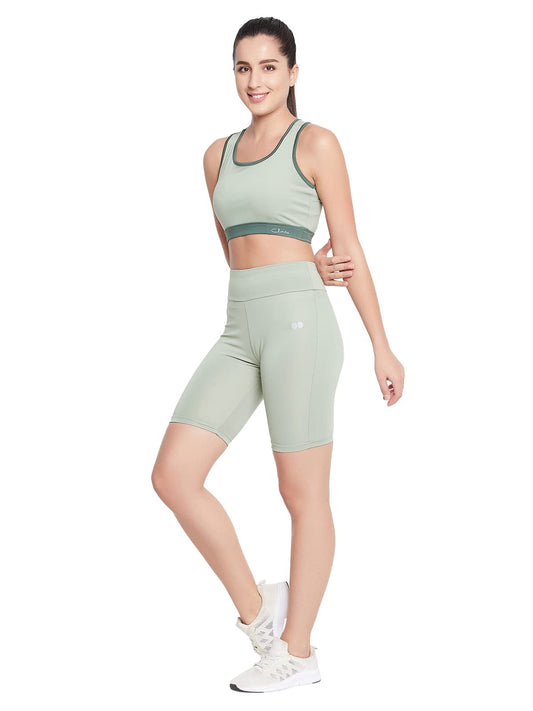 Clovia Womens Medium Impact Non-Wired Racerback Sports Bra with Removable Pads (BR2084Q11_Green_XXL)