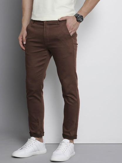 The Indian Garage Co Men Slim Fit Solid Mid-Rise Stretchable Chinos Seal Brown