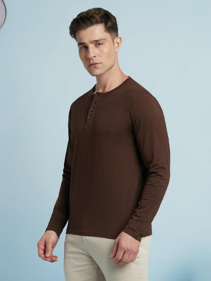 Dennis Lingo Cotton Slub Regular Fit Solid T-Shirts For Men Brown