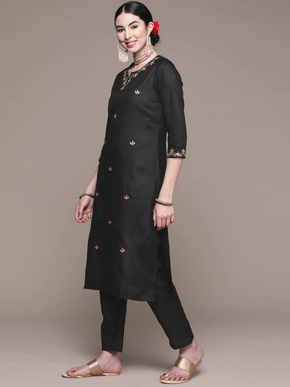 anubhutee Women's Rayon Black Floral Embroidered Straight Kurta Suit Set With Pants And Dupatta