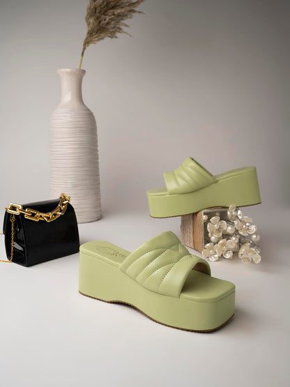 Shoetopia Retro Style Platform Heels