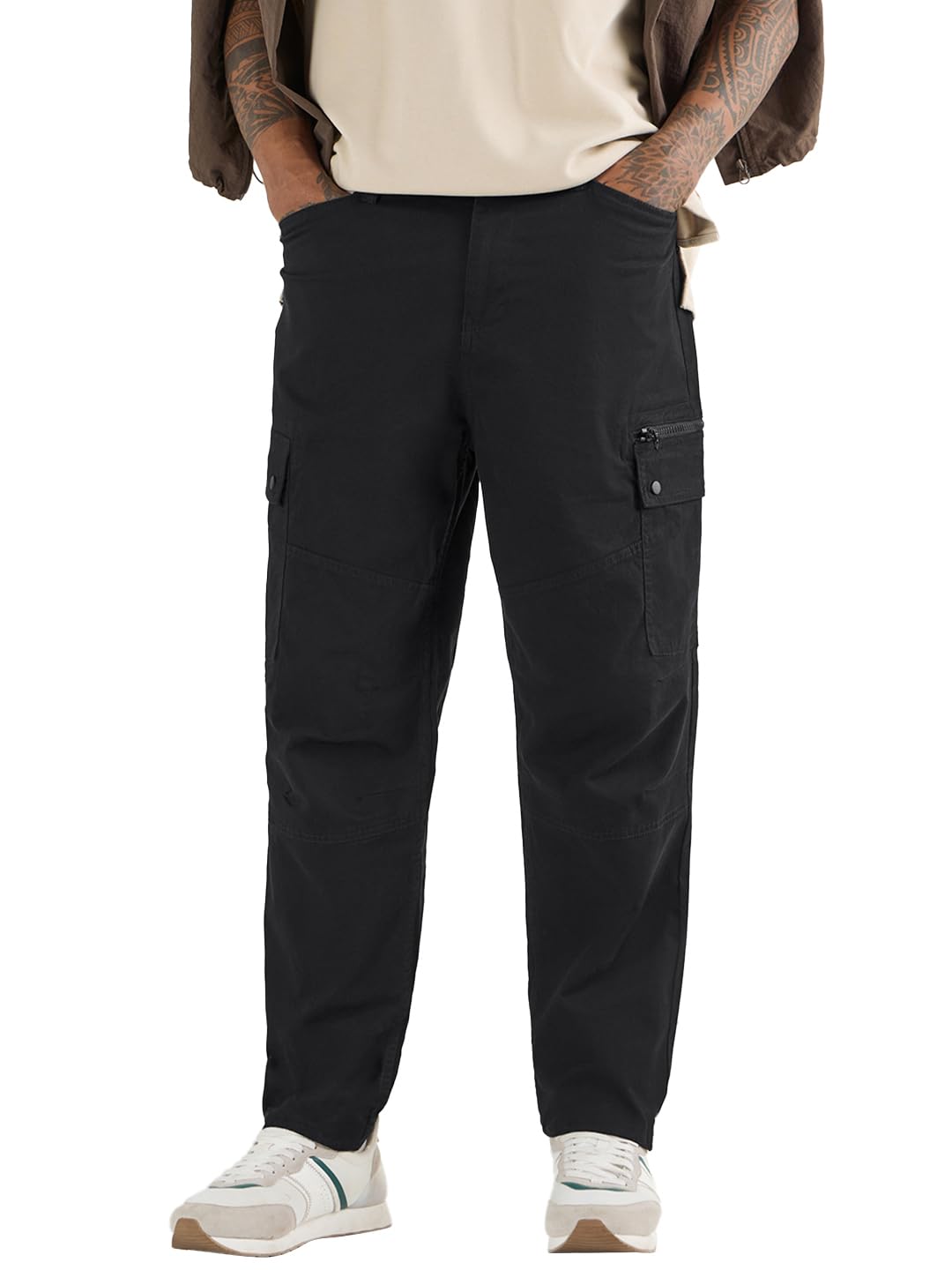 Bewakoof MenS Solid Tapered Fit Twill Cargo Pant_648624_Black_28