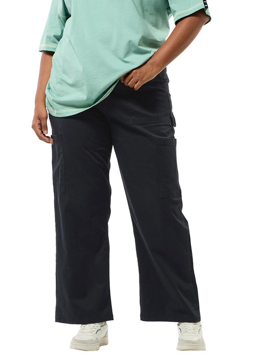 Bewakoof Womens Solid Oversized Fit Cotton Elastane Plus Size Cargo Carpenter Pants_628259_Black_40