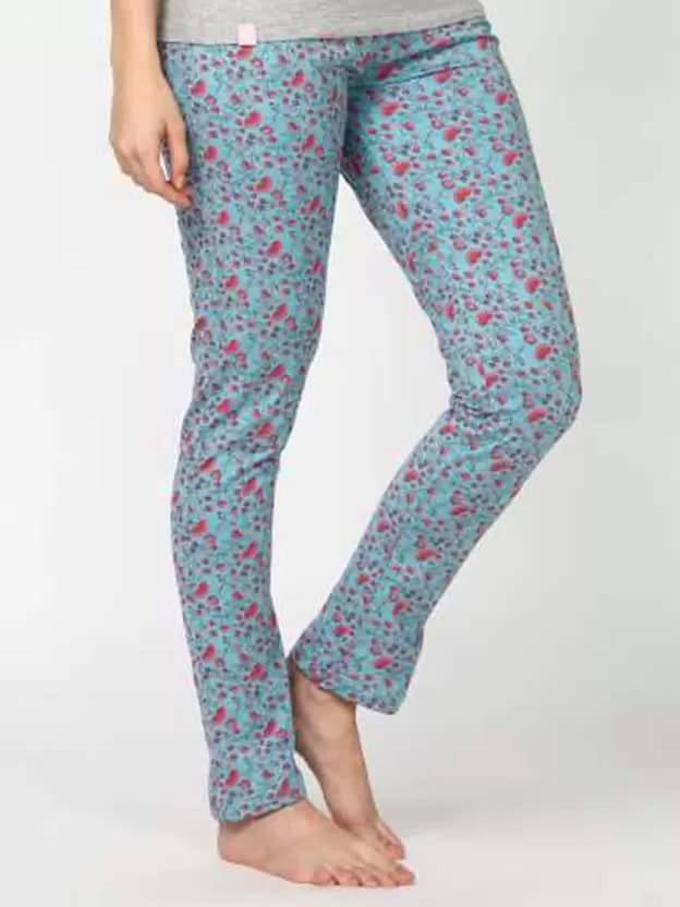 Lyra WomenS Cotton Printed Relax Pyjama With Pocket