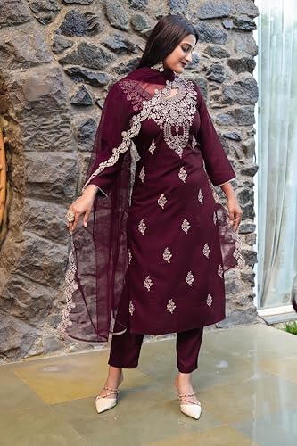 Womanista Women's Rayon Kurta Set