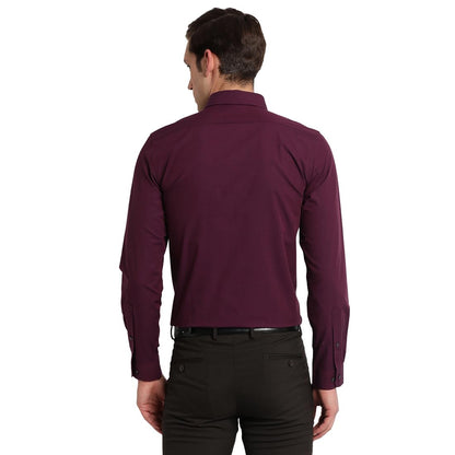 Turtle Men Burgundy Cotton Solid Slim Fit Formal Shirts
