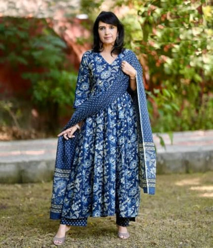 Alvami Womens Viscose Straight Ethnic Set (Vashundhara_Blue
